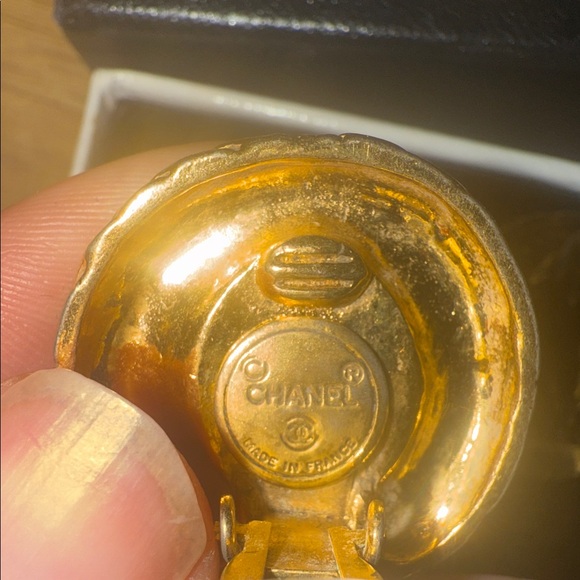 tiger eye chanel  Logo Earrings - Picture 4 of 8